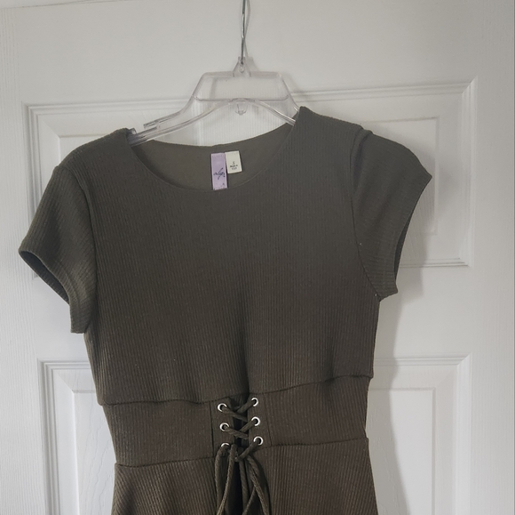 Alya Olive Green Dress Size small - Picture 7 of 7